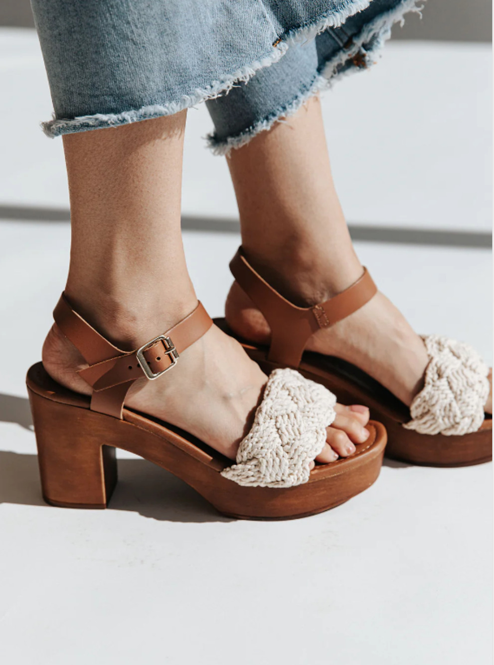 SEYCHELLES New in Box Jump for Joy Wood Heeled Sandal // 11